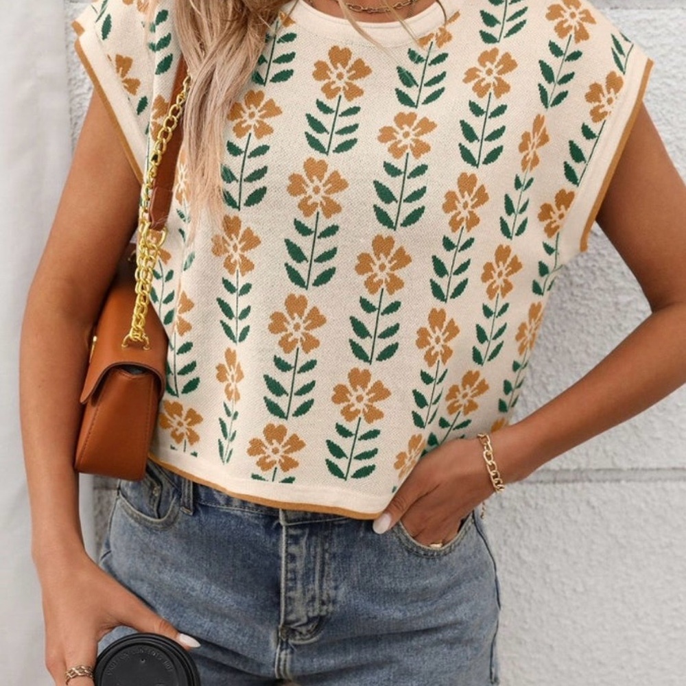 Floral Patterned Women's Top